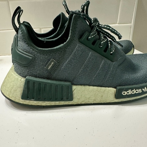 Adidas Originals NMD R1 Women’s 7 Linen Green Running Shoes Athletic Sneakers - Picture 2 of 12